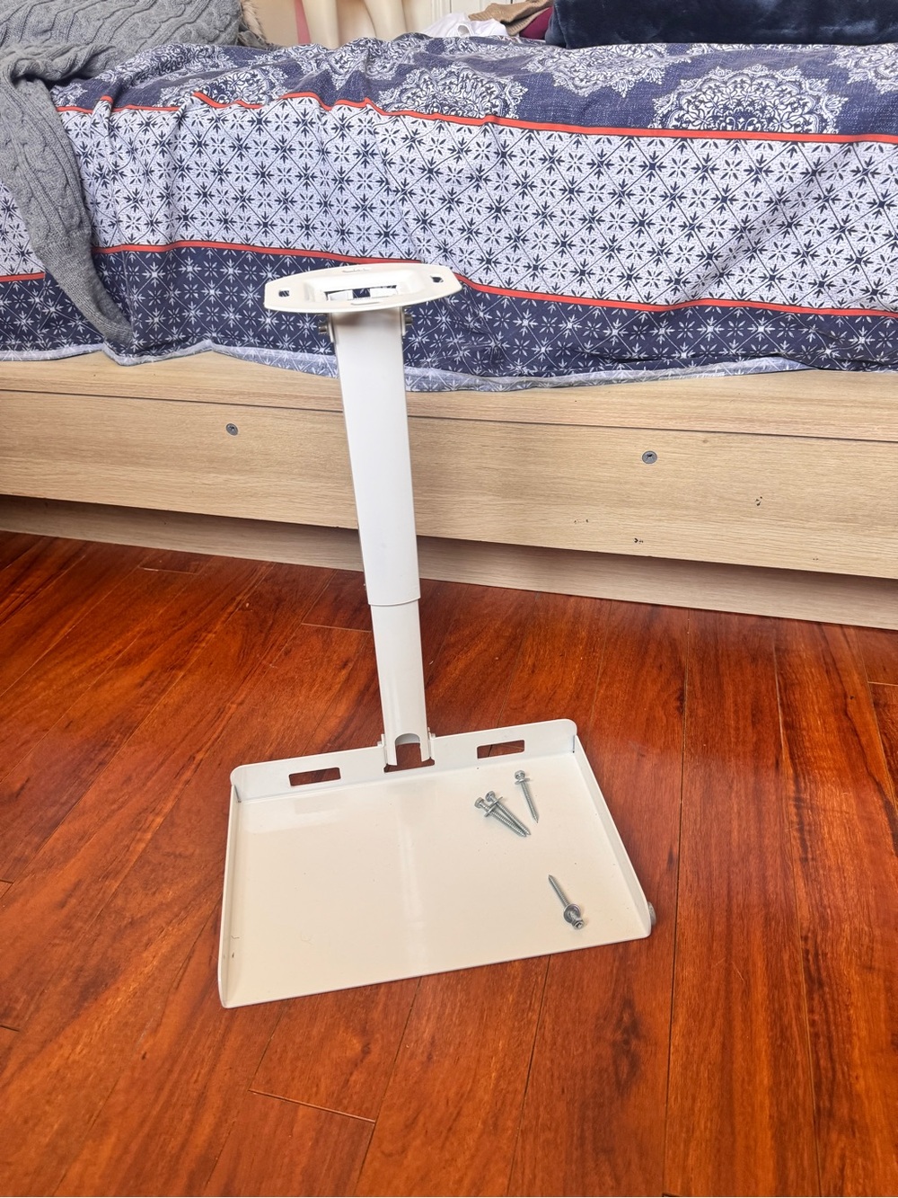 Extendable White Metal Projector Ceiling Stand